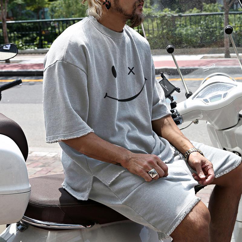 Zephyr™ – Men’s Fashion Loose Smiley Print T-Shirt and Shorts Set